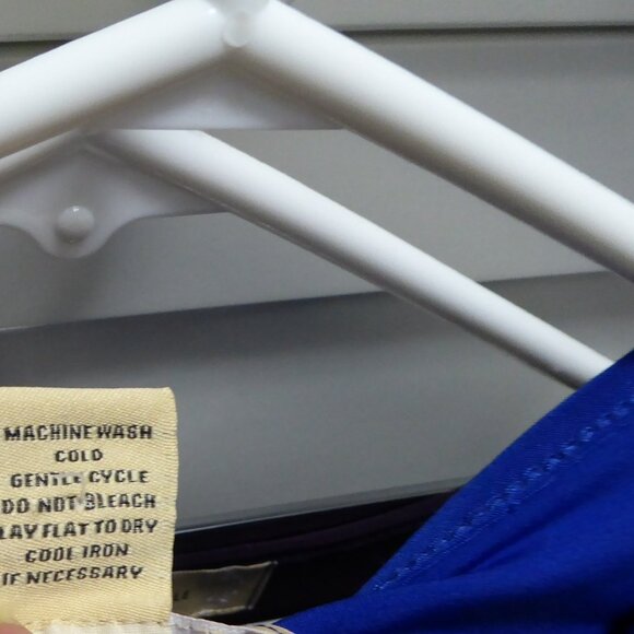 women's tops - Picture 10 of 10